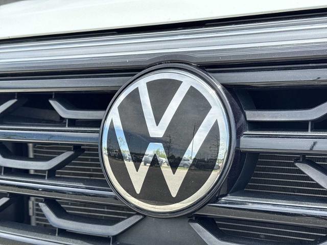 2024 Volkswagen Atlas Cross Sport 2.0T SE
