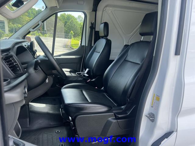 2025 Ford Transit Cargo Van 148 WB High Roof Cargo