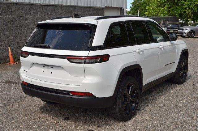 2023 Jeep Grand Cherokee Altitude 4x4