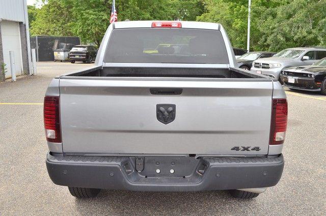 2024 Ram 1500 Classic Warlock Crew Cab 4x4 5'7" Box