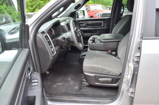 2024 Ram 1500 Classic Warlock Crew Cab 4x4 5'7" Box