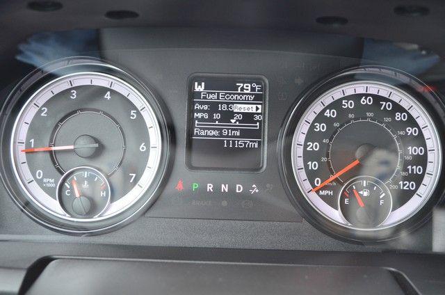 2024 Ram 1500 Classic Warlock Crew Cab 4x4 5'7" Box