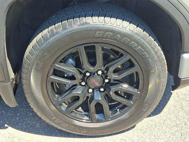 2024 GMC Sierra 1500 4WD Crew Cab Short Box Elevation with 3VL