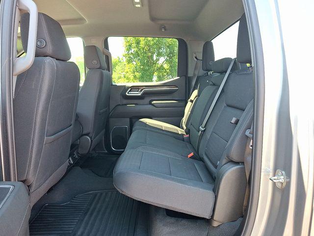 2024 GMC Sierra 1500 4WD Crew Cab Short Box Elevation with 3VL