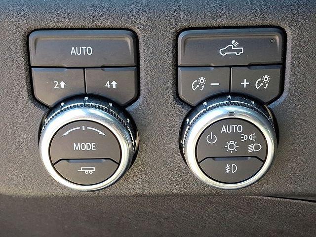 2024 GMC Sierra 1500 4WD Crew Cab Short Box Elevation with 3VL