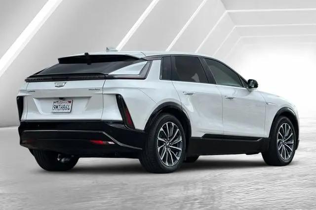 2024 Cadillac iQ Sport w/1SF