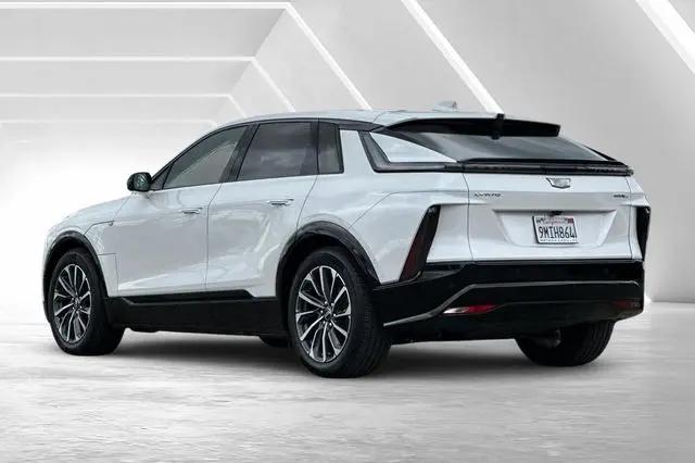2024 Cadillac iQ Sport w/1SF