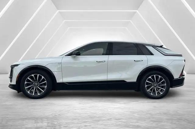 2024 Cadillac iQ Sport w/1SF