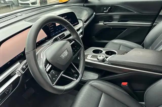 2024 Cadillac iQ Sport w/1SF