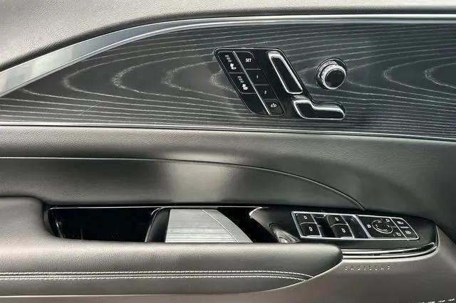 2024 Cadillac iQ Sport w/1SF