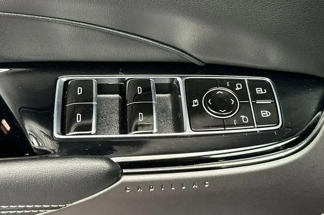 2024 Cadillac iQ Sport w/1SF