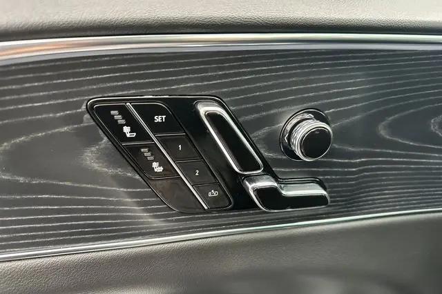 2024 Cadillac iQ Sport w/1SF