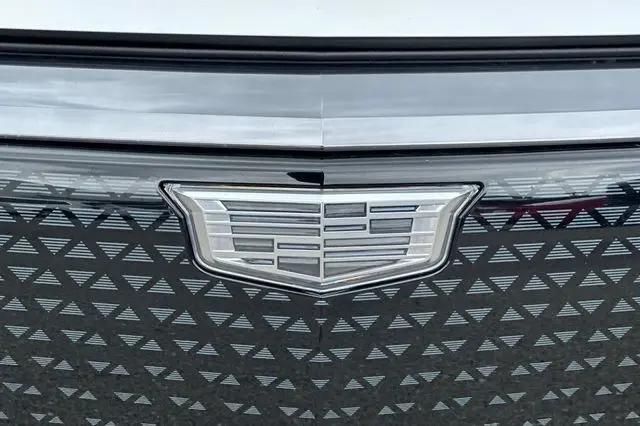 2024 Cadillac iQ Sport w/1SF