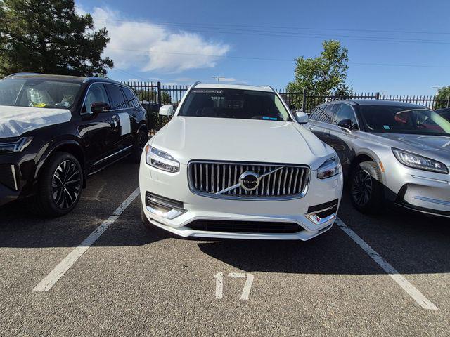 2023 Volvo XC90 Recharge T8 Plus Bright Theme 7-Seater