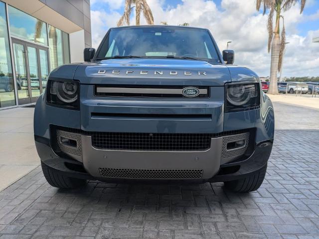 2024 Land Rover Defender 110 P400 X-Dynamic SE