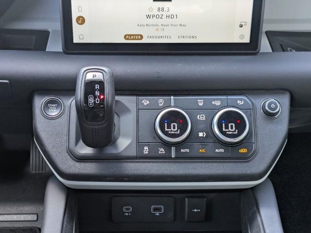 2024 Land Rover Defender 110 P400 X-Dynamic SE