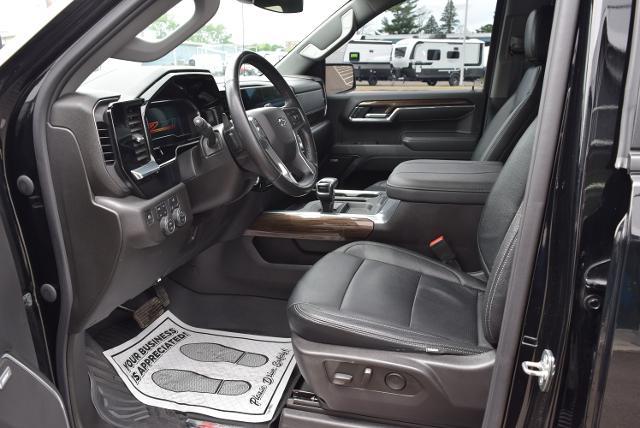 2024 Chevrolet Silverado 1500 4WD Crew Cab Short Bed RST