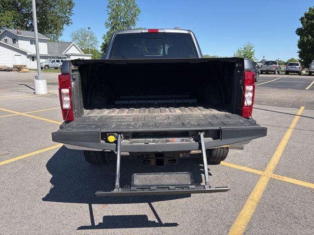 2022 Ford F-350 LARIAT