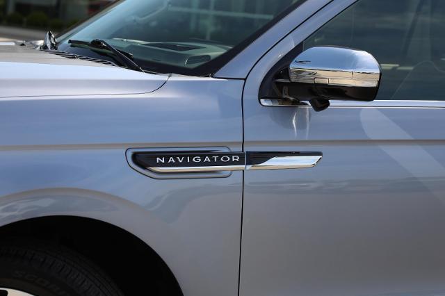 2024 Lincoln Navigator Black Label