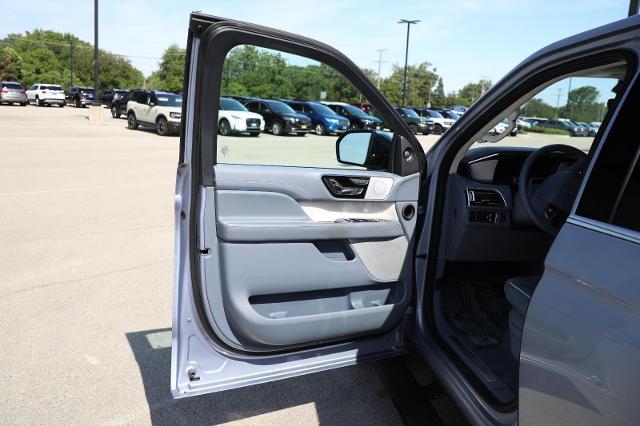 2024 Lincoln Navigator Black Label