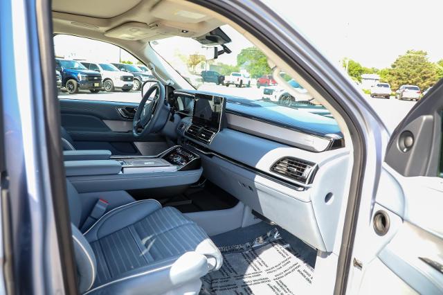 2024 Lincoln Navigator Black Label