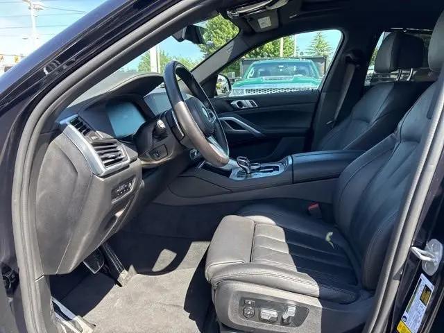 2022 BMW X6 xDrive40i