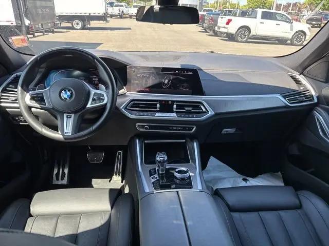 2022 BMW X6 xDrive40i