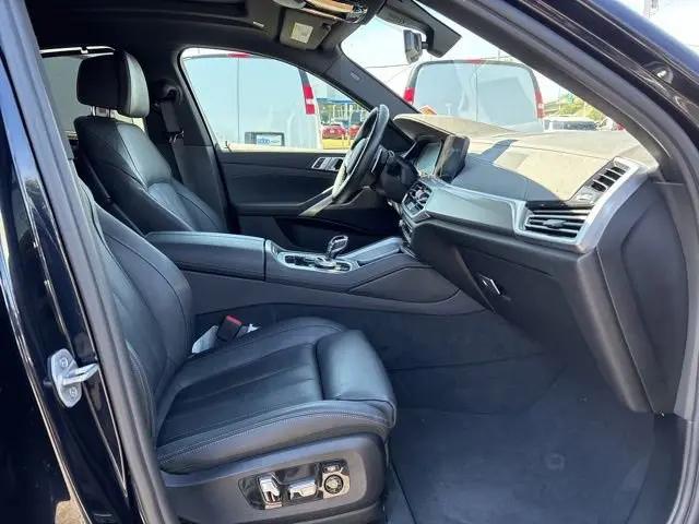2022 BMW X6 xDrive40i