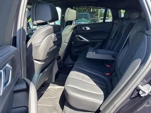 2022 BMW X6 xDrive40i