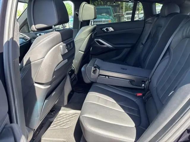 2022 BMW X6 xDrive40i