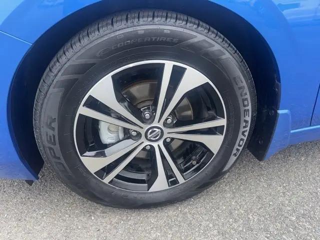 2022 Nissan Sentra SV Xtronic CVT
