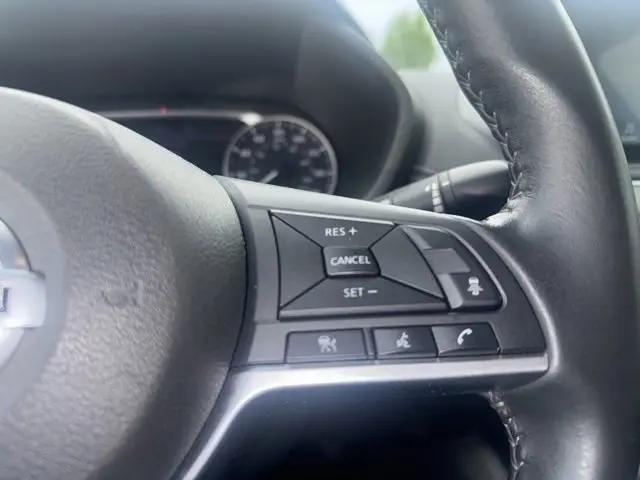 2022 Nissan Sentra SV Xtronic CVT