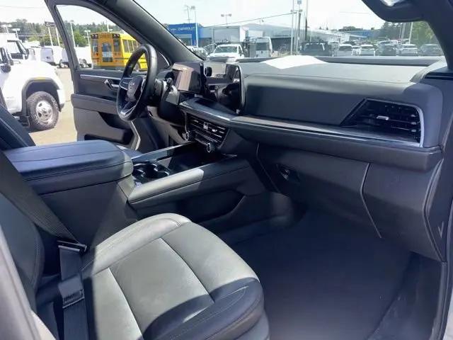 2025 Chevrolet Tahoe 4WD LT