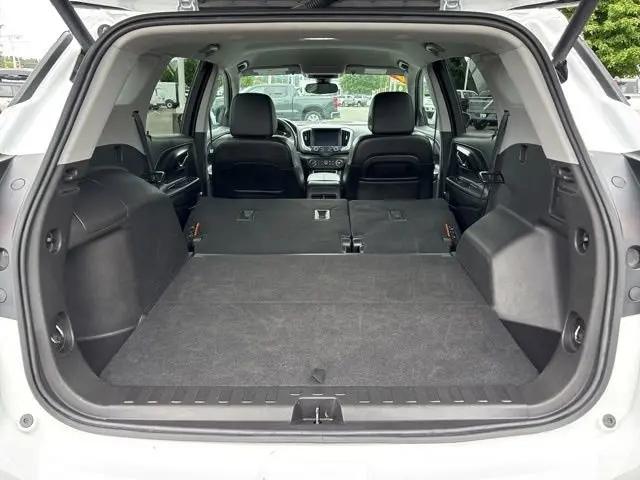 2024 GMC Terrain AWD SLT
