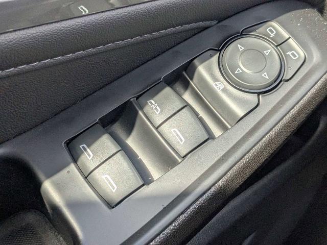2023 Chevrolet Traverse FWD LT Cloth