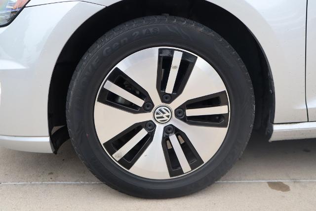 2015 Volkswagen e-Golf SEL Premium