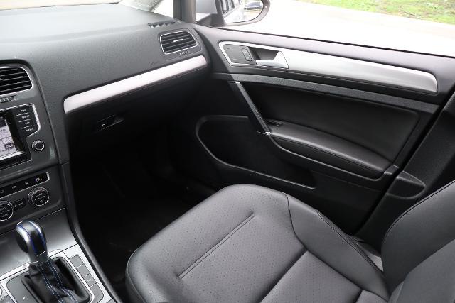 2015 Volkswagen e-Golf SEL Premium