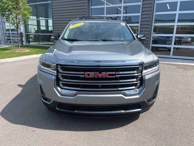 2023 GMC Acadia AWD AT4