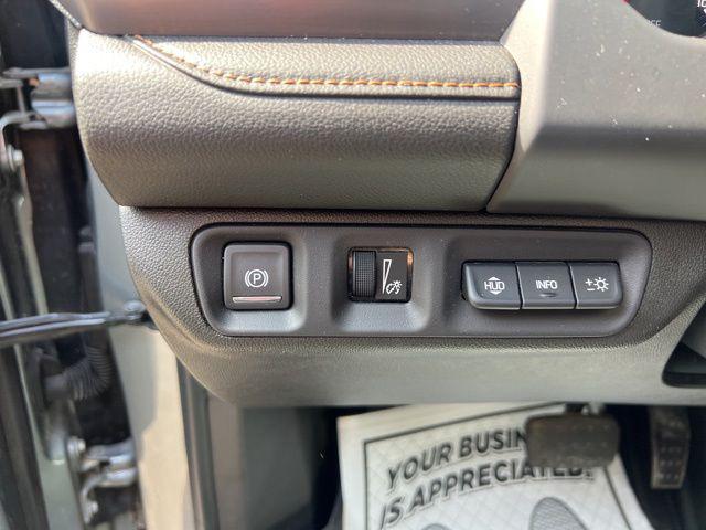 2023 GMC Acadia AWD AT4