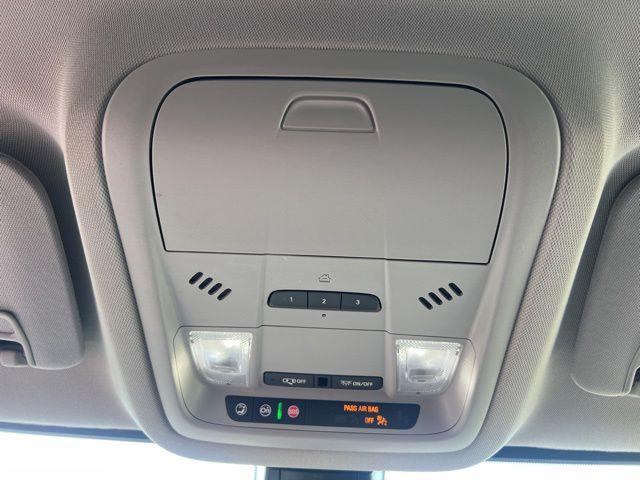 2023 GMC Acadia AWD AT4