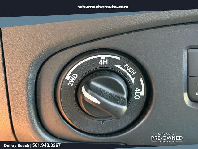 2022 Nissan Frontier Crew Cab SV 4x4