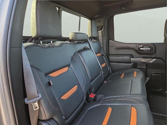 2022 GMC Sierra 1500 Limited 4WD Crew Cab Short Box AT4