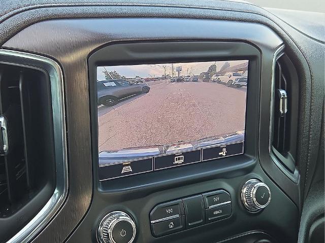 2022 GMC Sierra 1500 Limited 4WD Crew Cab Short Box AT4