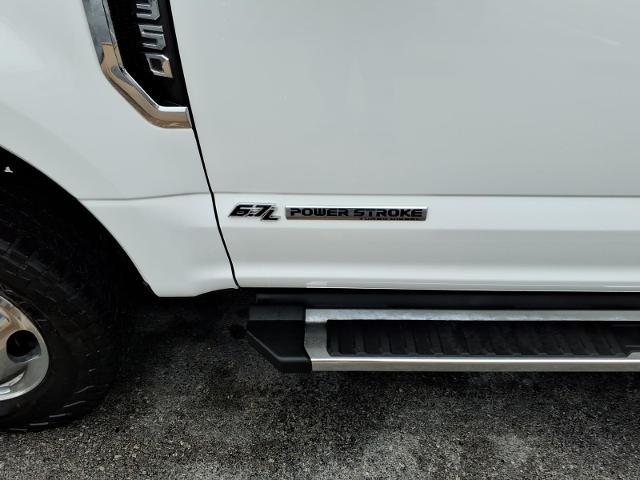2022 Ford F-350 LARIAT