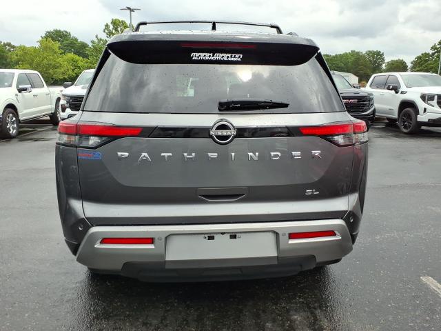2022 Nissan Pathfinder SL 2WD