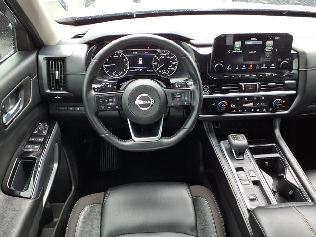 2022 Nissan Pathfinder SL 2WD