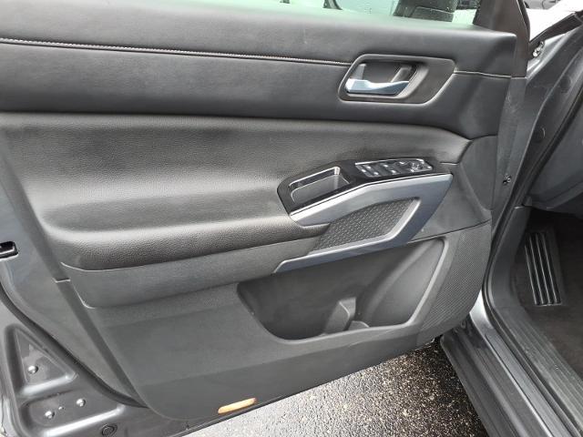 2022 Nissan Pathfinder SL 2WD