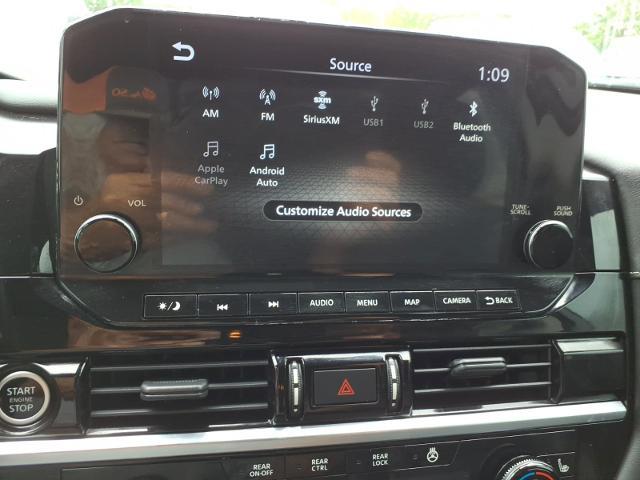 2022 Nissan Pathfinder SL 2WD