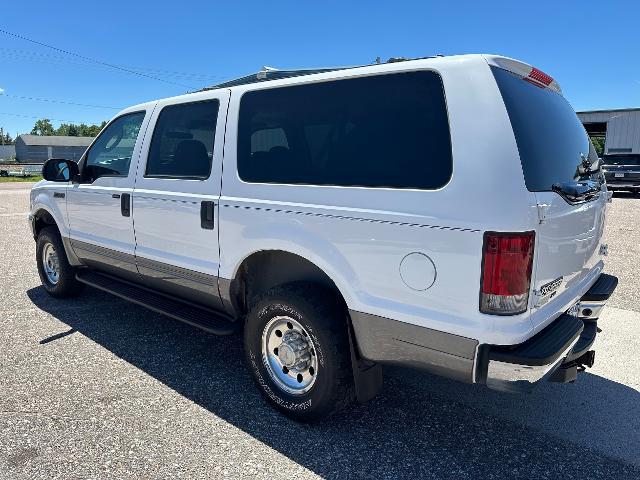 2004 Ford Excursion XLT