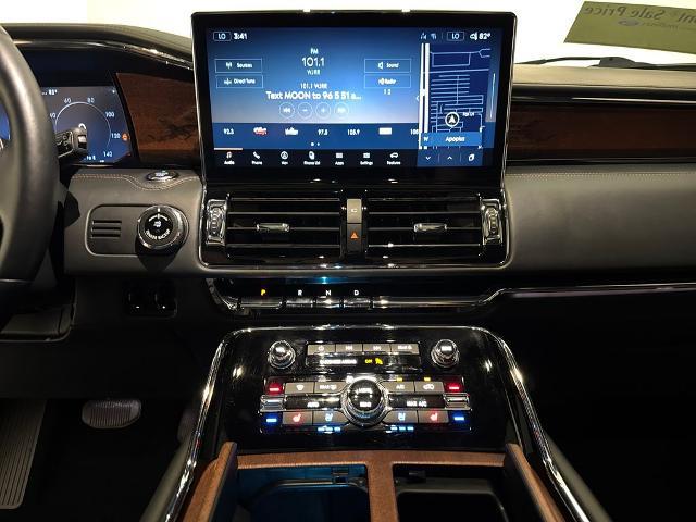 2022 Lincoln Navigator Black Label L